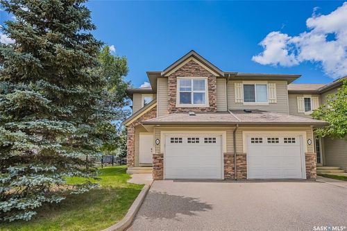 201 - 105 Lynd Cres, Townhouse with 3 bedrooms, 3 bathrooms and 2 parking in Saskatoon SK | Card Image