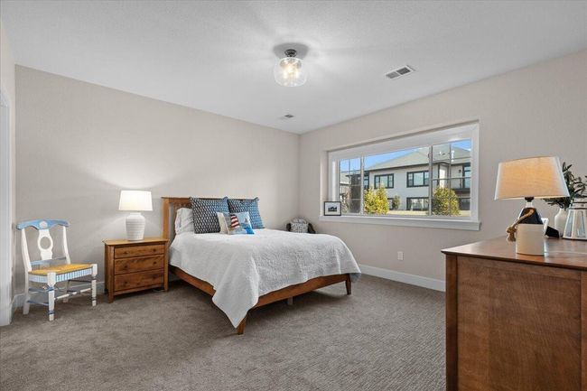7865 E Stone Ridge Dr, Condo with 3 bedrooms, 3 bathrooms and null parking in Lannon WI | Image 27