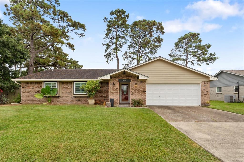 Pinehurst St, Baytown, TX 77521
