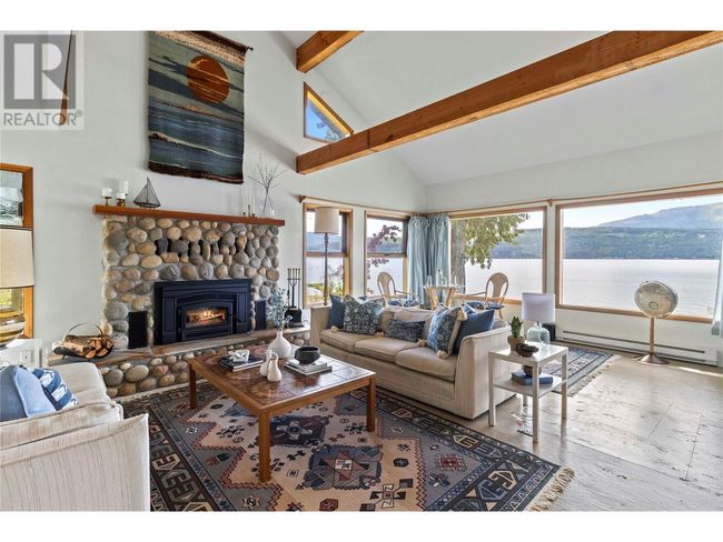 4006 Express Point Rd, House other with 4 bedrooms, 2 bathrooms and null parking in Scotch Creek BC | Image 6