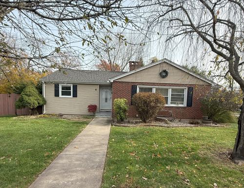 6 Wells Farm Dr, Wethersfield, CT, 06109-2624 | Card Image