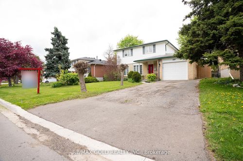 50 Esplanade Rd, Brampton, ON, L6T2C8 | Card Image