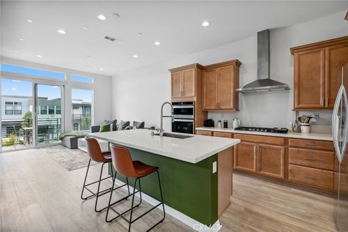 160 Keeper, Irvine, CA, 92618 | Card Image