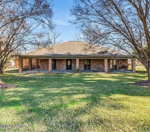372 Fort Hamilton Dr, Opelousas, LA, 70570-8125 | Card Image