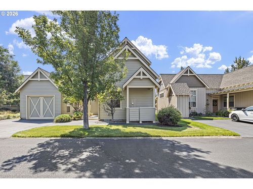 11122 Bunk House Ln, Redmond, OR, 97756-7426 | Card Image
