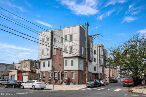 2002 E Moyamensing Ave, PHILADELPHIA, PA, 19148-2511 | Card Image