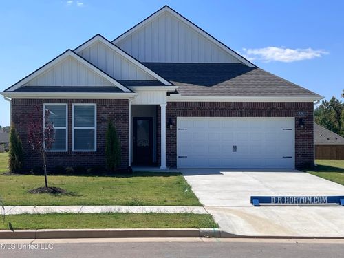 8293 Gum Pond Dr, Olive Branch, MS, 38654-1578 | Card Image