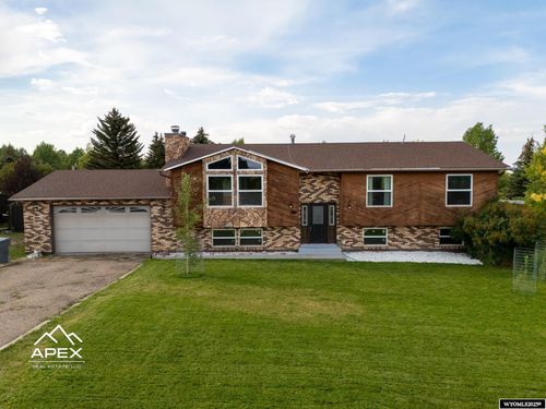 227 Toponce Dr, Evanston, WY, 82930-5615 | Card Image
