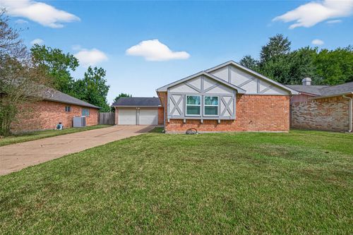 3019 Jenny Dr, Sugar Land, TX, 77479-1610 | Card Image