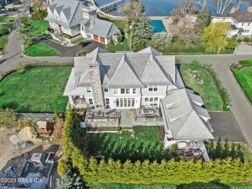 10 W Crossway, Old Greenwich, CT, 06870-2415 | Card Image