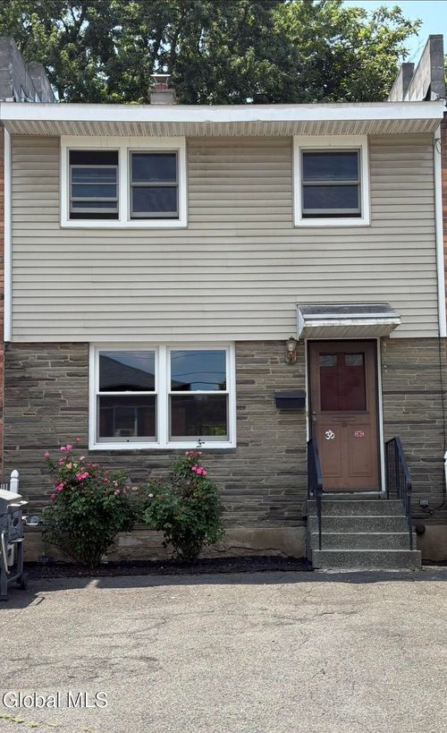 620 Mercer St, Albany, NY, 12208-3206 | Card Image