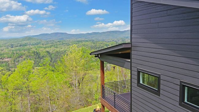 433 Hawkeye Trl, Home with 3 bedrooms, 3 bathrooms and null parking in Marble NC | Image 61