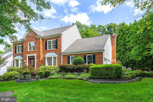 1 Turley Ct, NORTH POTOMAC, MD, 20878-4706 | Card Image