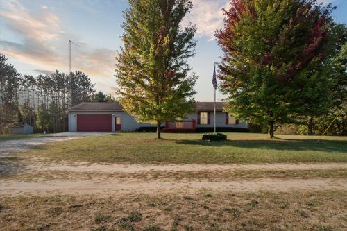 11128 Strawberry Rd, Marion, MI, 49665-9507 | Card Image