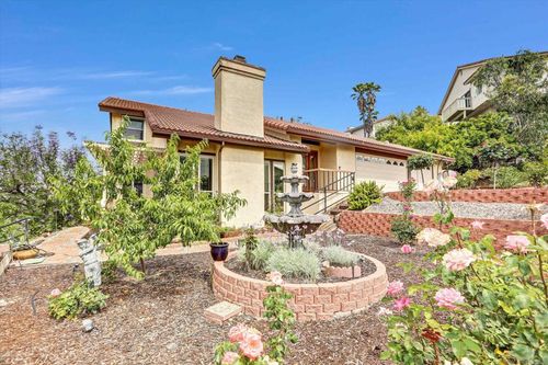 1239 Avocado Summit Dr, El Cajon, CA, 92019-3633 | Card Image