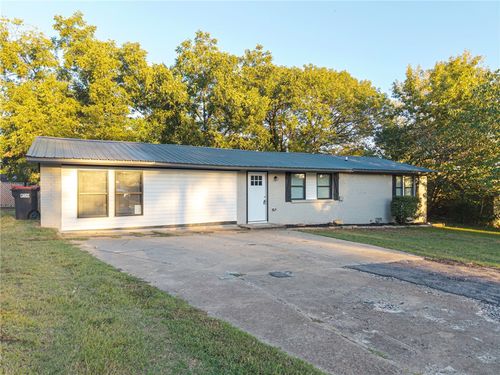 1108 9th St, Barling, AR, 72923-1801 | Card Image