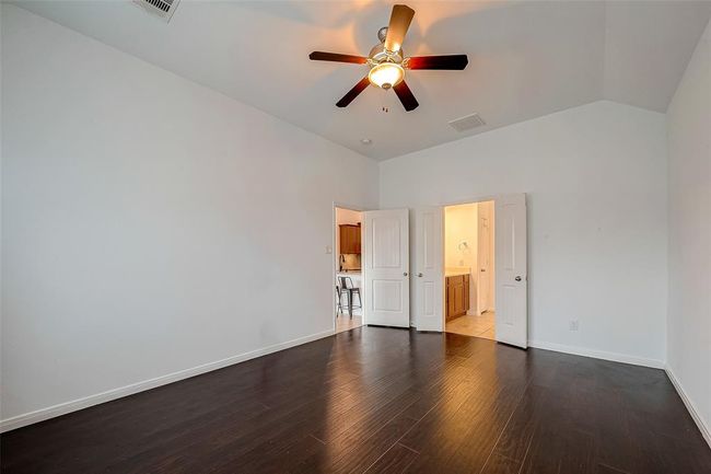Gleaming engineered wood floors | Image 18
