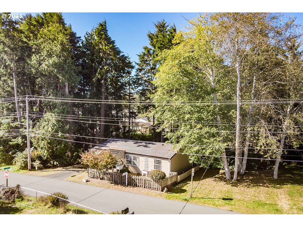 Port Ave, Lincoln City, OR 97367