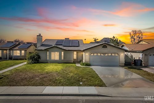 737 Concord Ct, Mc Farland, CA, 93250-9778 | Card Image