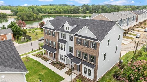 24 Freeman Dr, Hampton, VA, 23666-4210 | Card Image