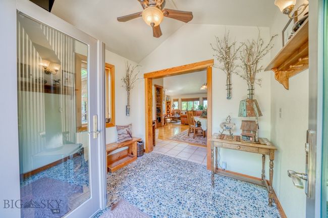 Entry way | Image 32