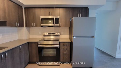 410-556 Marlee Ave, North York, ON, M6B0B1 | Card Image
