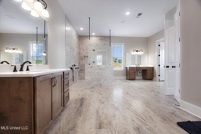 16-15-2155725ah-3210 Cypress Lake Dr S | Image 16