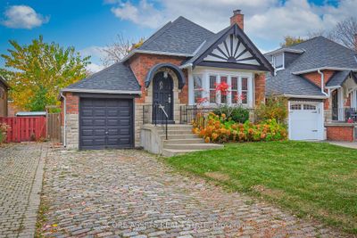 8 Park Hill Rd, House other with 4 bedrooms, 3 bathrooms and 3 parking in Toronto ON | Image 2