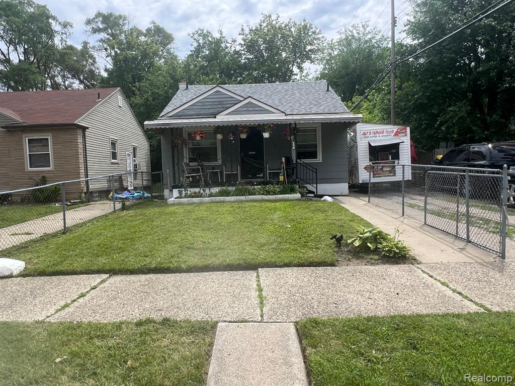 Bradford St, Detroit, MI 48205