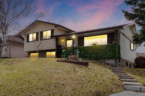 1441 Hunterbrook Rd Nw, Calgary, AB, T2K4V3 | Card Image