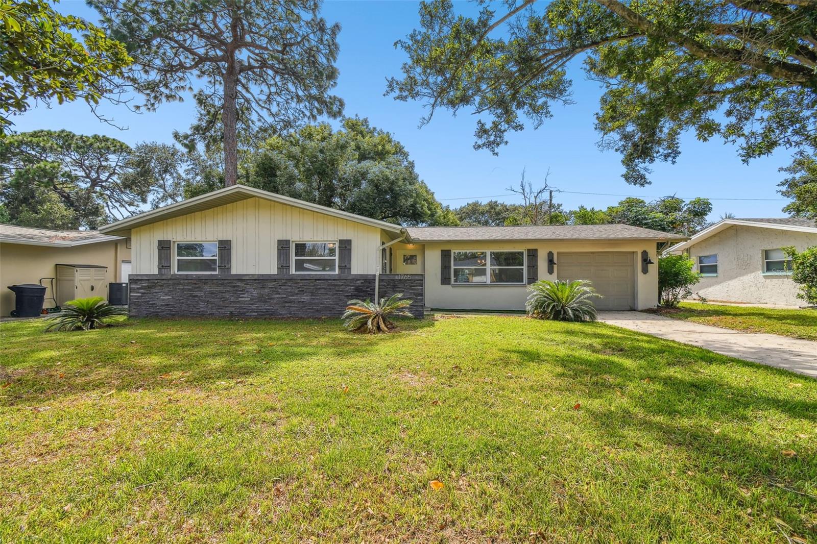 Thames St, Clearwater, FL 33755