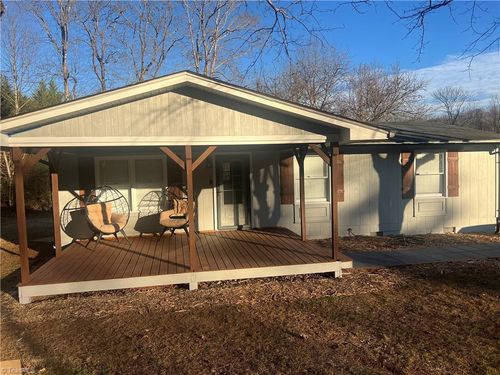 340 Vista Ln, North Wilkesboro, NC, 28659-9363 | Card Image