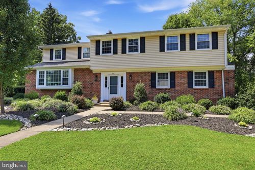 593 Kings Rd, YARDLEY, PA, 19067-4649 | Card Image