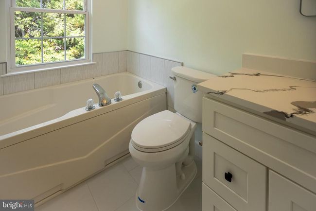 11904 White Heather Rd, Townhouse with 4 bedrooms, 4 bathrooms and null parking in COCKEYSVILLE MD | Image 16
