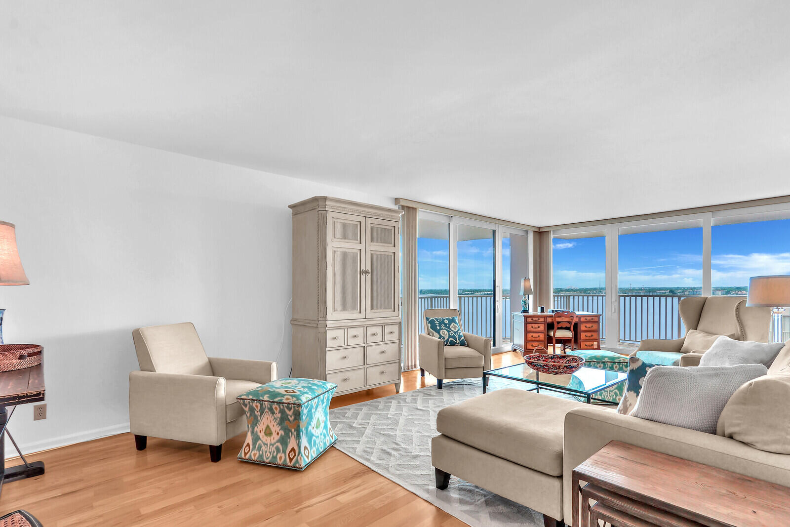 Residential Lease in Singer Island 4