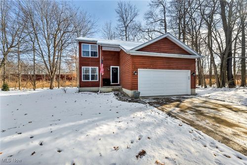 5827 Tanager Ct, Mentor, OH, 44060-1820 | Card Image