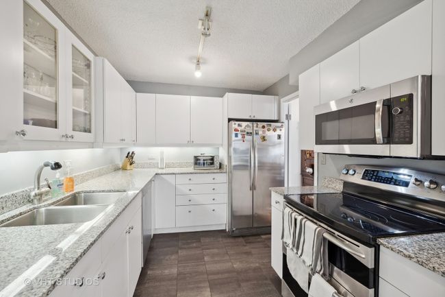 APT-6B - 1430 N Astor St, Condo with 2 bedrooms, 2 bathrooms and 1 parking in CHICAGO IL | Image 8