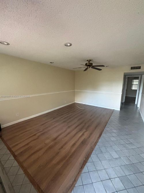 280-280 Northampton N, West Palm Beach, FL, 33417-7620 | Card Image