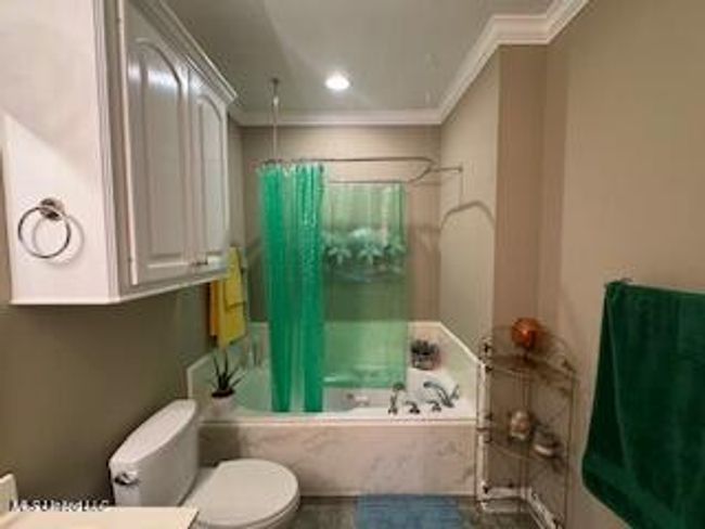 Ethel Bathroom 2 | Image 34