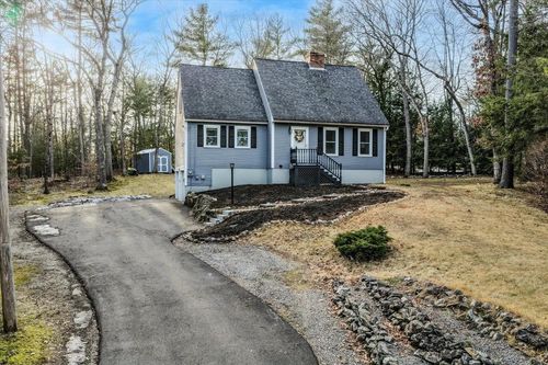 47 Stowell Rd, Bedford, NH, 03110-4714 | Card Image