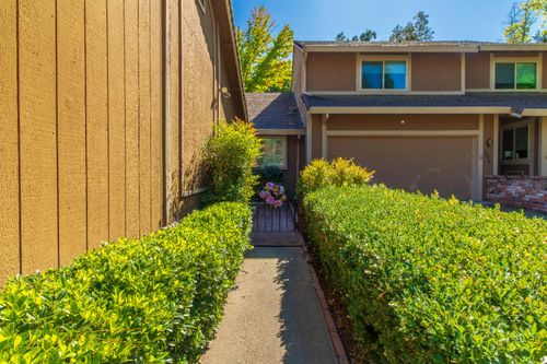 7026 Rio Cuarto Ct, Citrus Heights, CA, 95621-4353 | Card Image