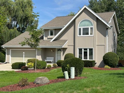 3981 S Victoria Ct, NEW BERLIN, WI, 53151-9002 | Card Image