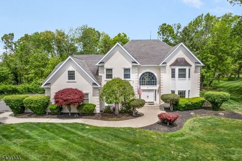 3 Bayview Ter, Green Brook, NJ, 08812-1915 | Card Image