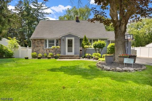 134 Marion Ct, Pompton Lakes, NJ, 07442-2313 | Card Image