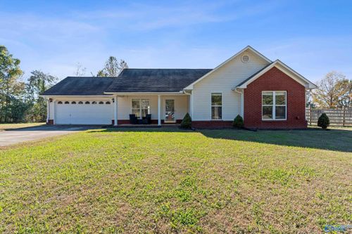 104 Shadow Oak, New Market, AL, 35761-8107 | Card Image