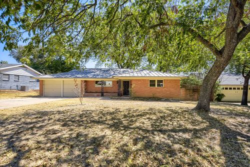 4105 Springbranch Dr, Benbrook, TX, 76116-7621 | Card Image