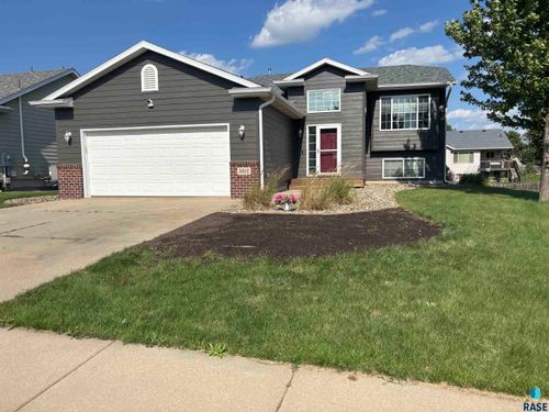 5312 S Leinster Ave, Sioux Falls, SD, 57106-5910 | Card Image