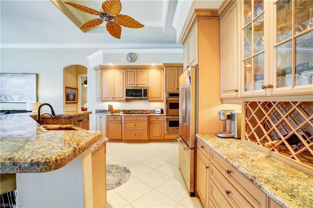 Residential in NAPLES 5