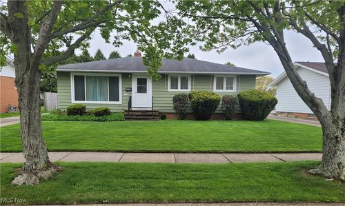 6900 Tobik Trl, Parma Heights, OH, 44130-4573 | Card Image