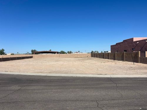 11472 S Guadalupe Dr, Yuma, AZ, 85367-6190 | Card Image